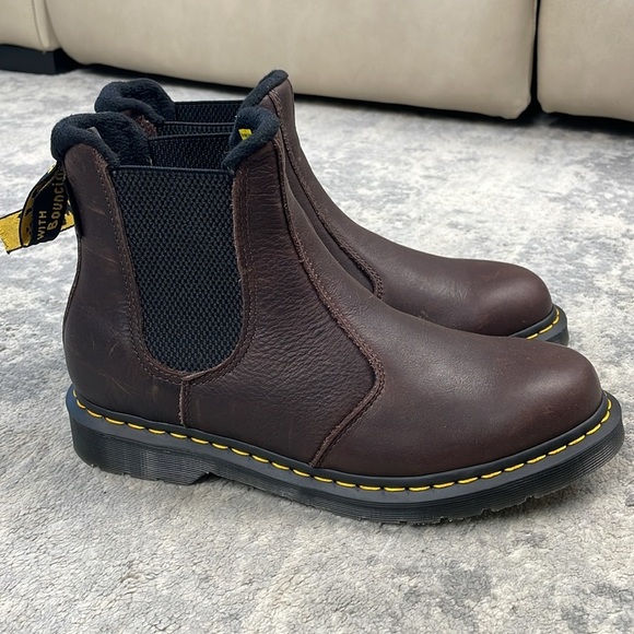 New Dr Martens 27821 Warm Wair Chelsea Boots Brown Womens 11 Mens 10 - Picture 1 of 11